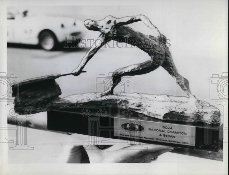 Load image into Gallery viewer, 1969 Press Photo Scupture designed by Bill Crawford

