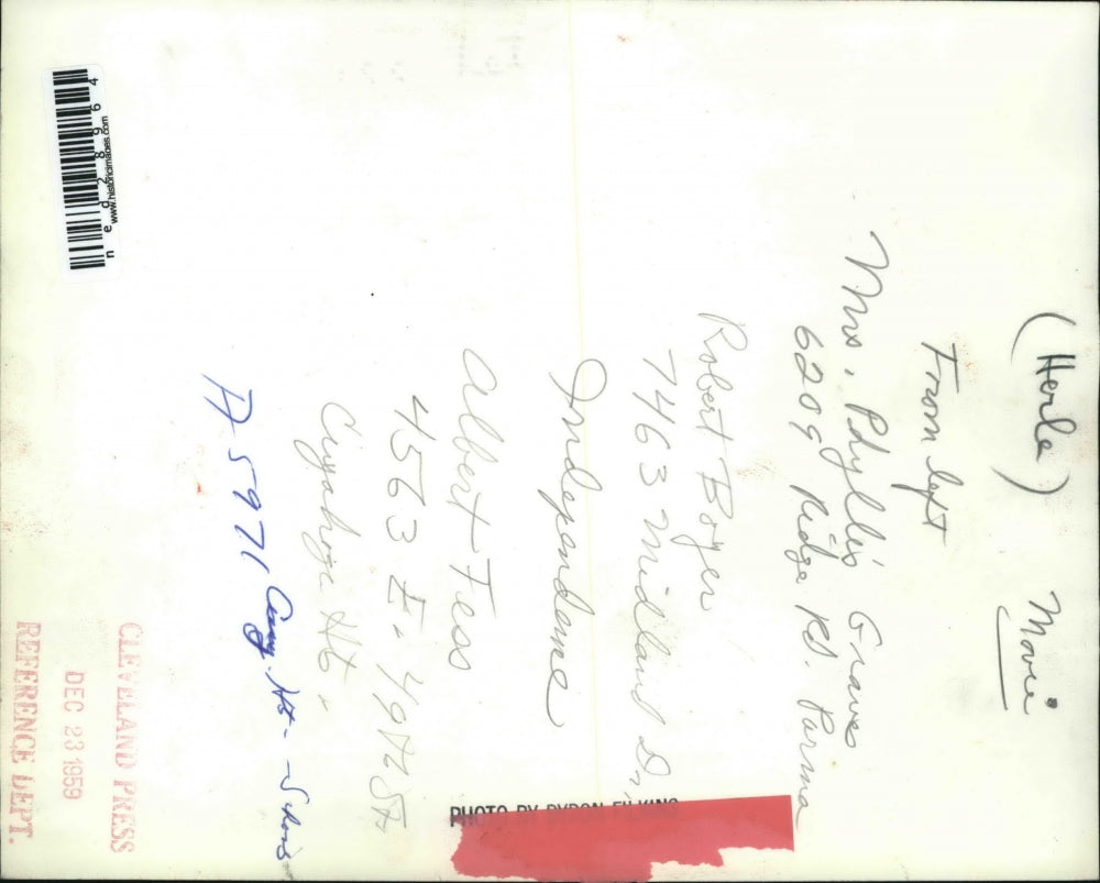 1959 Press Photo P. Graves, R. Boyer & A. Fess manage movie show in Cuyahoga Hts