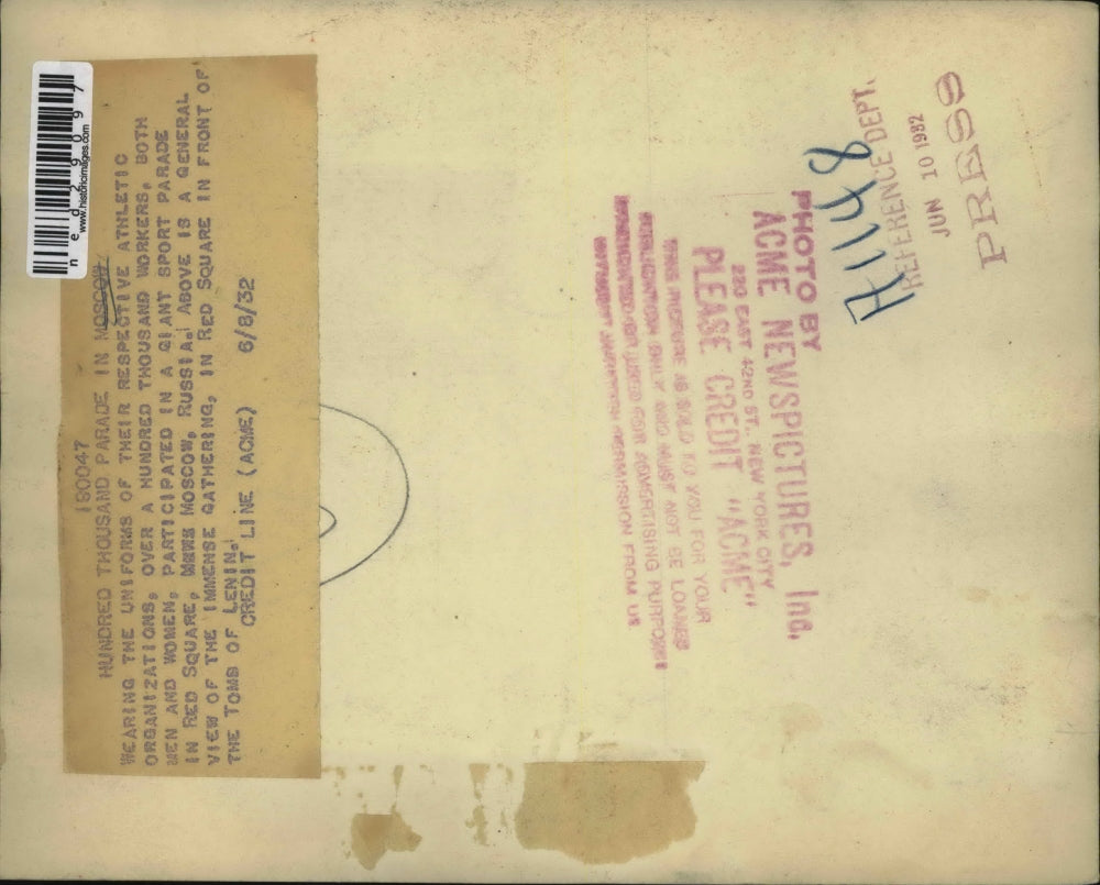 1932 Press Photo wearing uniforms of their respective athletic organizations