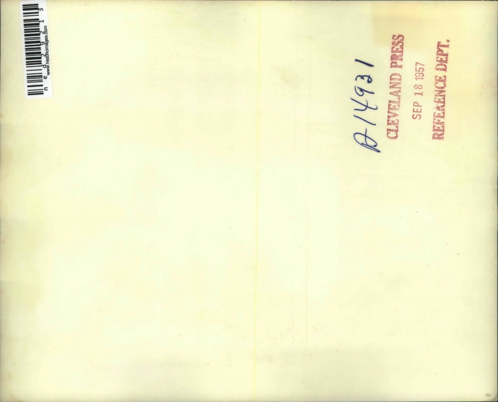 1957 Press Photo More Than 2000 People on Strike At Illinois Bell