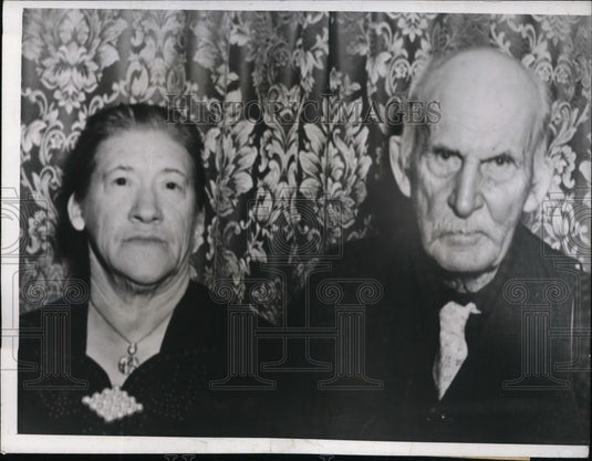 1942 Press Photo Leslie Wilcox, Age 96 War Vet Takes Marie Buttke Age, 65 Bride- Historic Images
