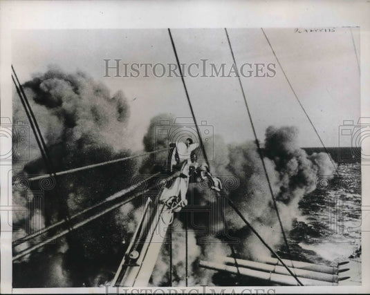 1934 Press Photo three gun salvo aboard Deutschland during Baltic sea practices