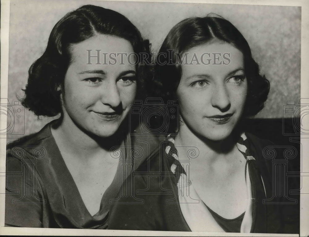 1932 Press Photo Winifred And Elizabeth Ochsner