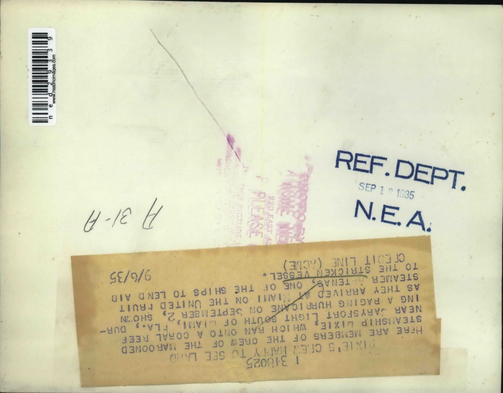 1935 Press Photo Members of the Crew of Marooned steamship Dixie