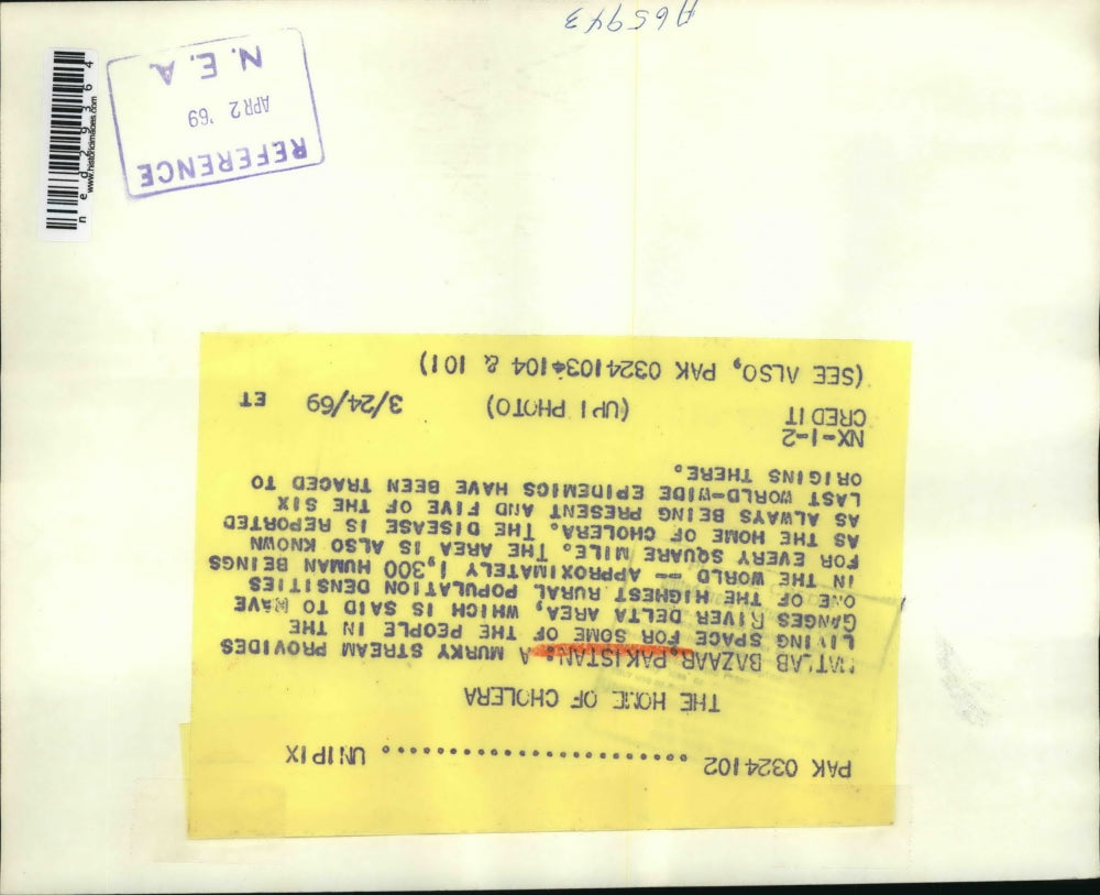 1969 Press Photo Pakistani River Infected with Cholera