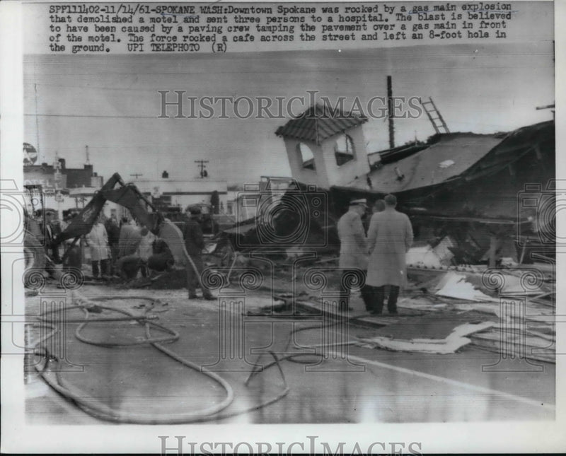Load image into Gallery viewer, 1961 Press Photo Downtown Spokane devastated by gas main explosion
