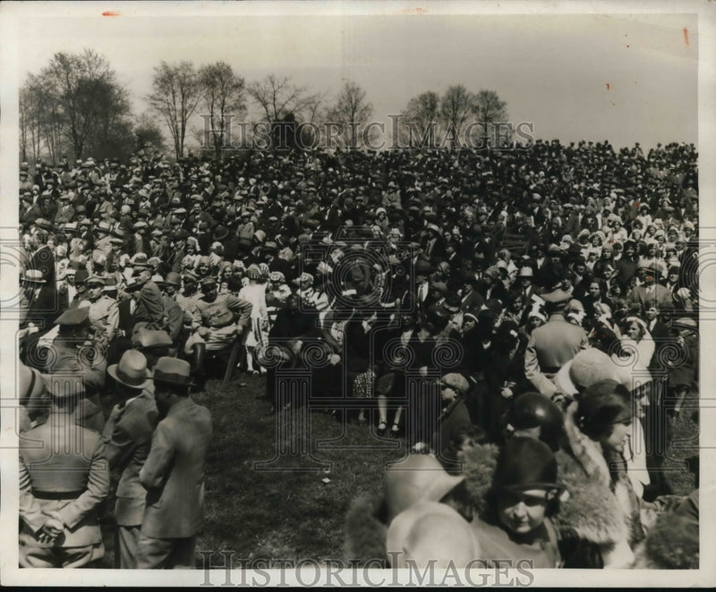 Load image into Gallery viewer, 1931 Press Photo Section of crowd in Garfield Park
