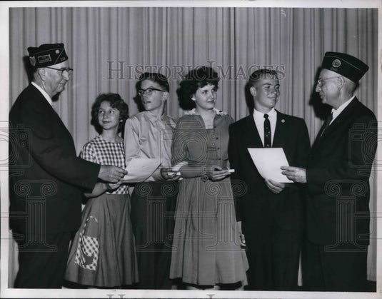 1961 Press Photo Outstanding Pupil Award winners from Parma Schools