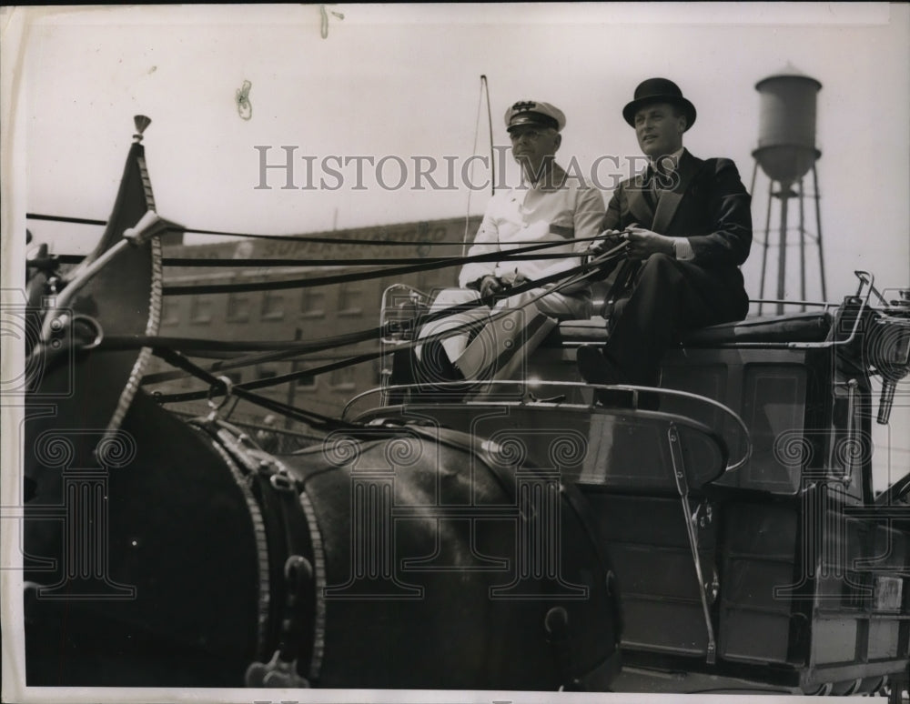 1939 Press Photo Crown Prince Olav with Driver Frank Housley.