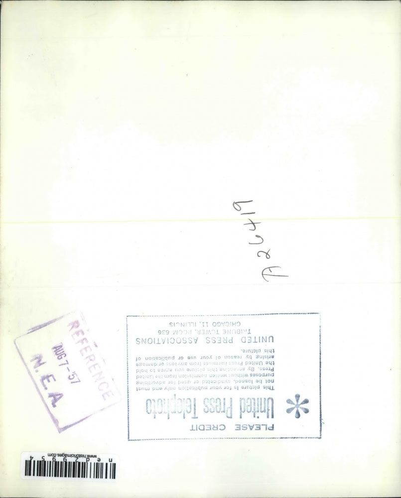 1957 Press Photo Herman Sidener talks to parishioner after closing church