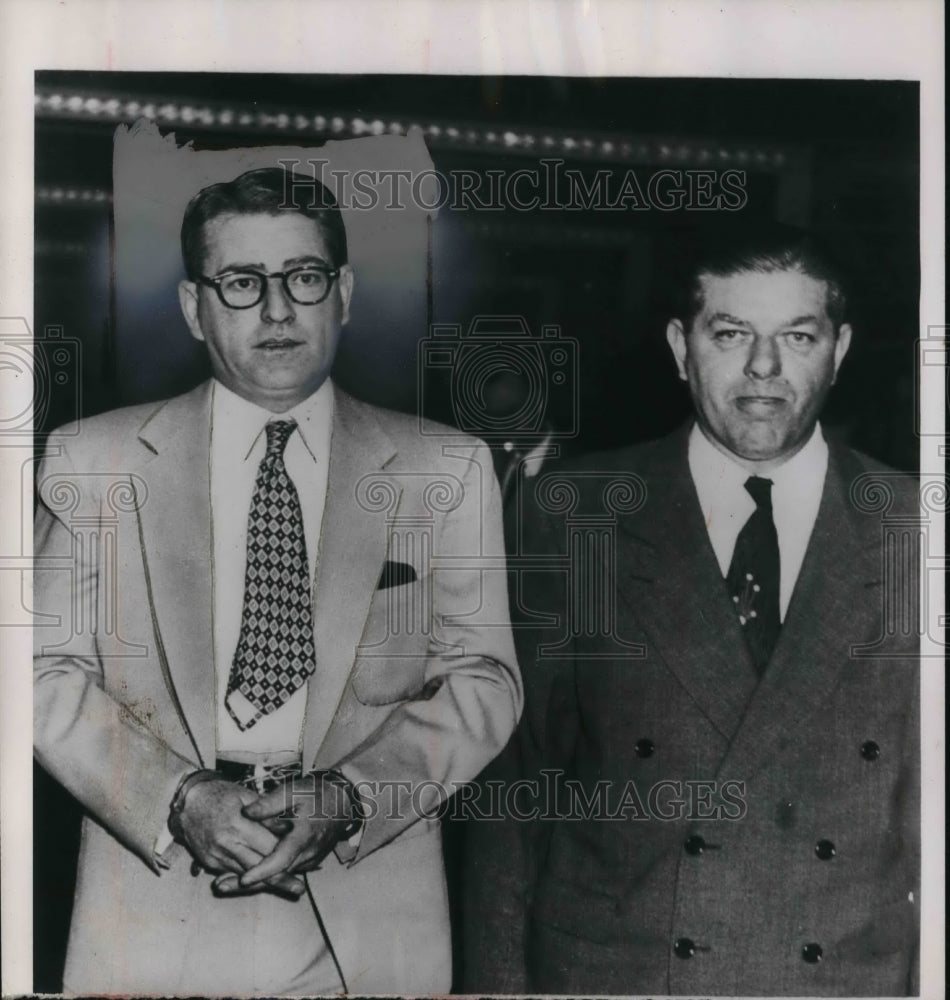 1954 Press Photo Boston George D O'Brien arrives at Federal Building with Deputy