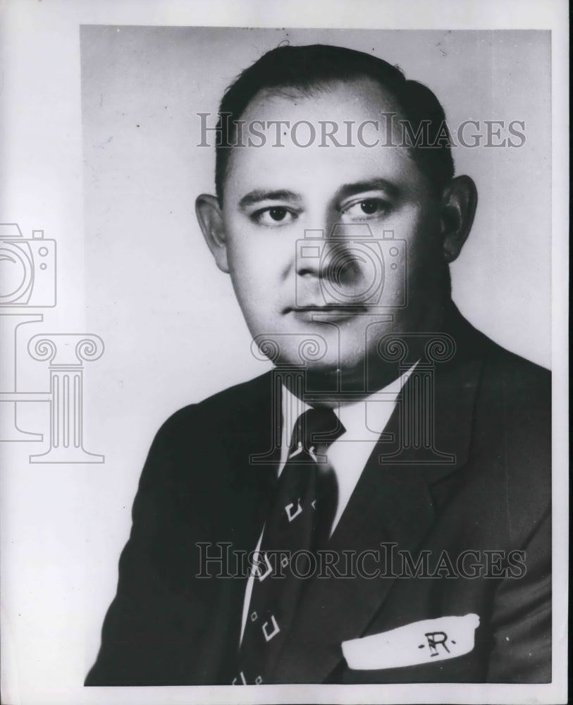 1955 Press Photo R.L. Ochsenhirt of the U.S. Postal Inspection Service