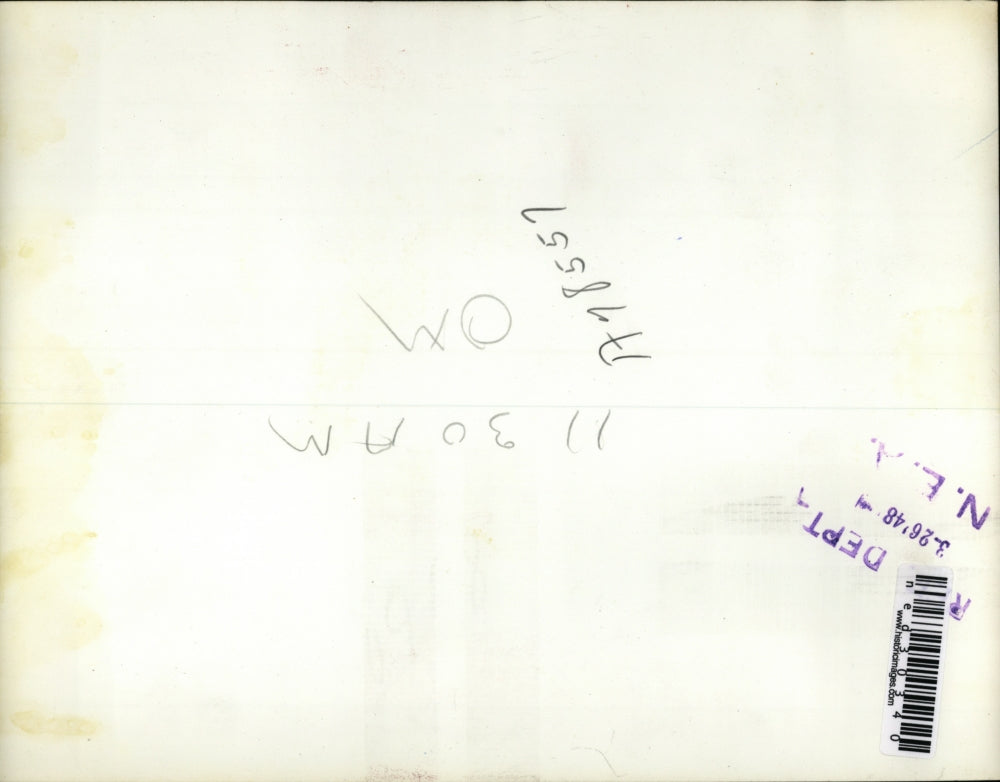 1948 Press Photo Detective Inspecting Spot of Harry Weidetz's Murder