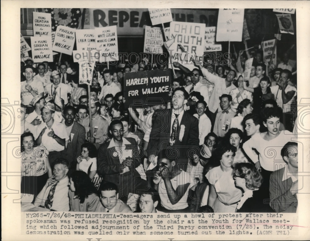 1948 Press Photo Teenagers Protesting Spokesman's Recognition Refusal