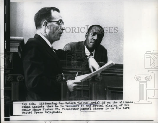 1957 Press Photo Robert Tollie Davis in courtroom with prosecutor Samuel Straus