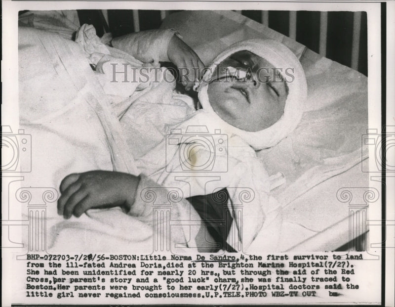 Load image into Gallery viewer, 1956 Press Photo Norma De Sandro,4 , at Brighton Marine Hospital
