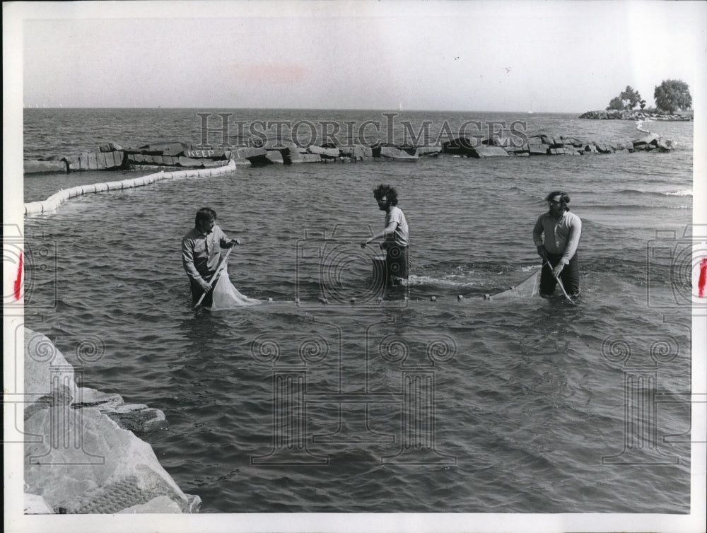 Press Photo Andrew White, Michael Kelty & Ronald Gaby student & teacher fishing
