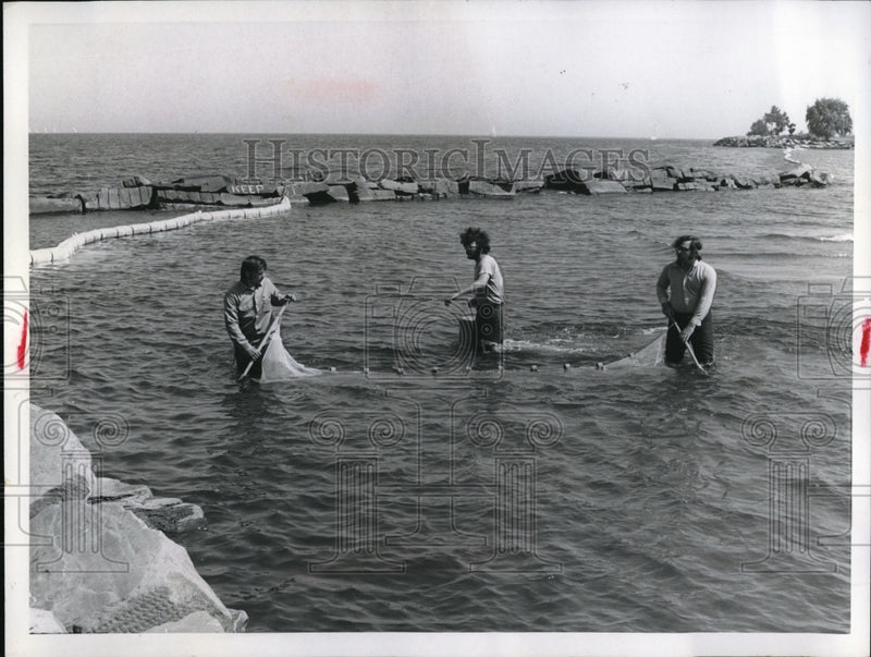 Load image into Gallery viewer, Press Photo Andrew White, Michael Kelty &amp; Ronald Gaby student &amp; teacher fishing
