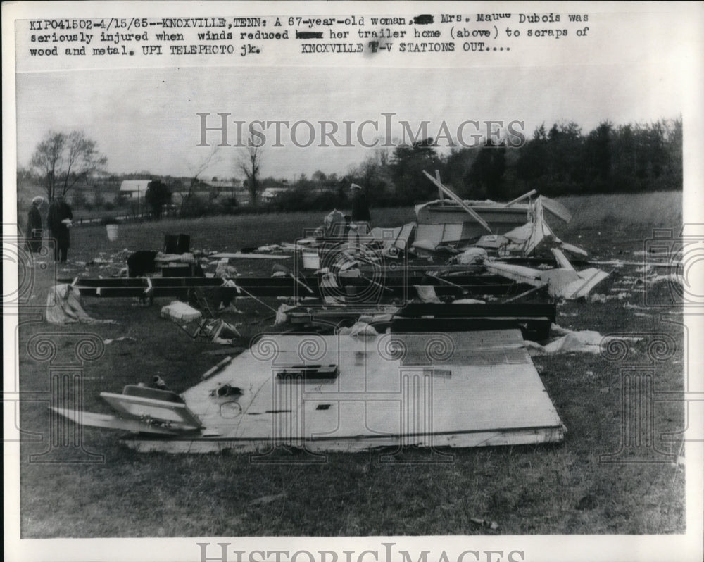 1965 Press Photo A 67-year-old woman, Mrs Mau Dubois was seriously injured