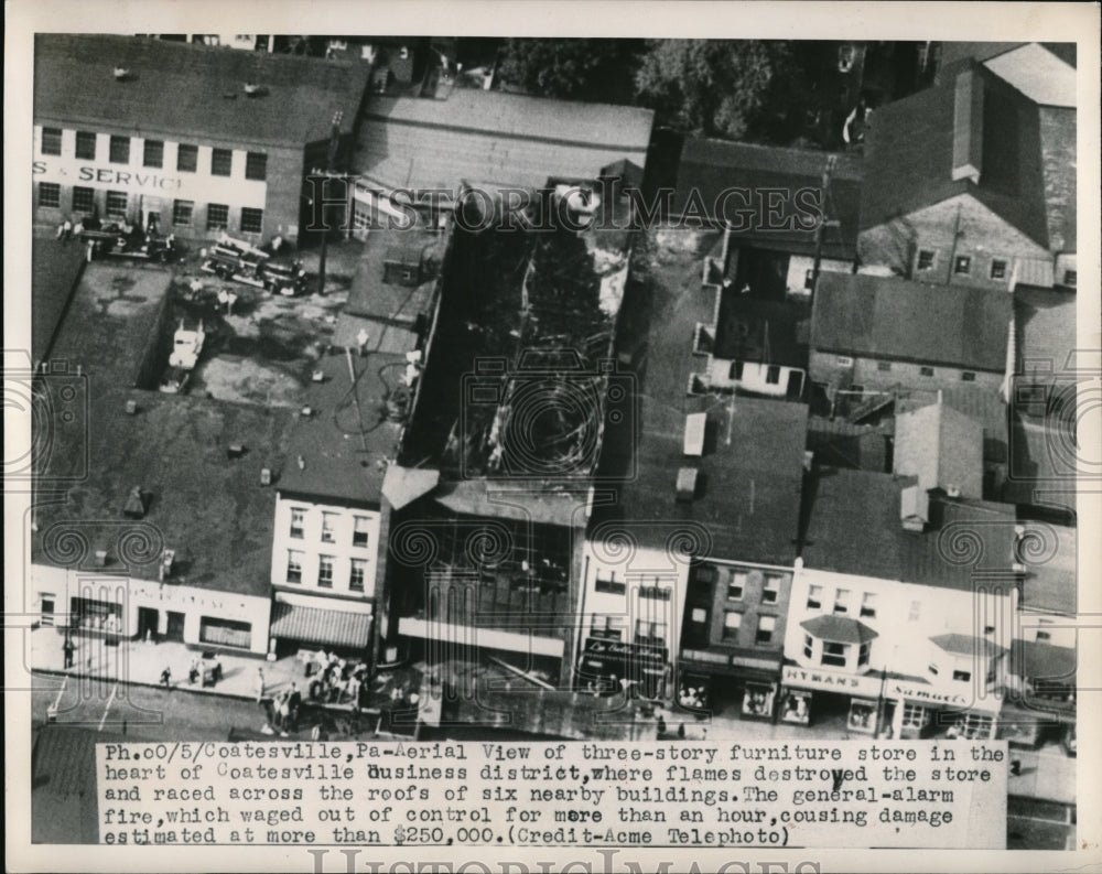 1949 Press Photo Aerial View Of 3 Story Furniture Store On Fire