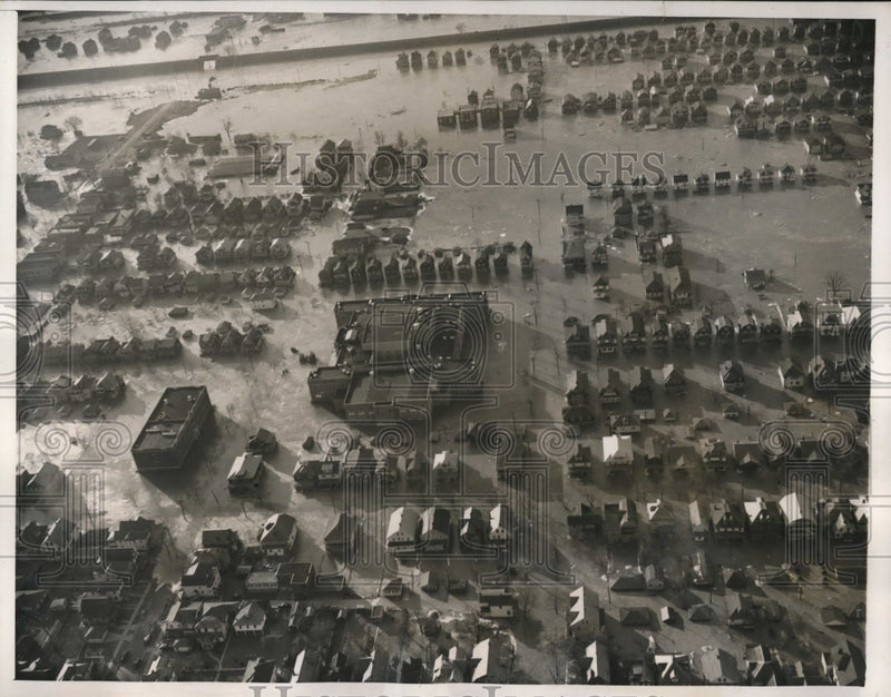 Load image into Gallery viewer, 1940 Press Photo Air View of Flooded Kingston, PA - ned31021
