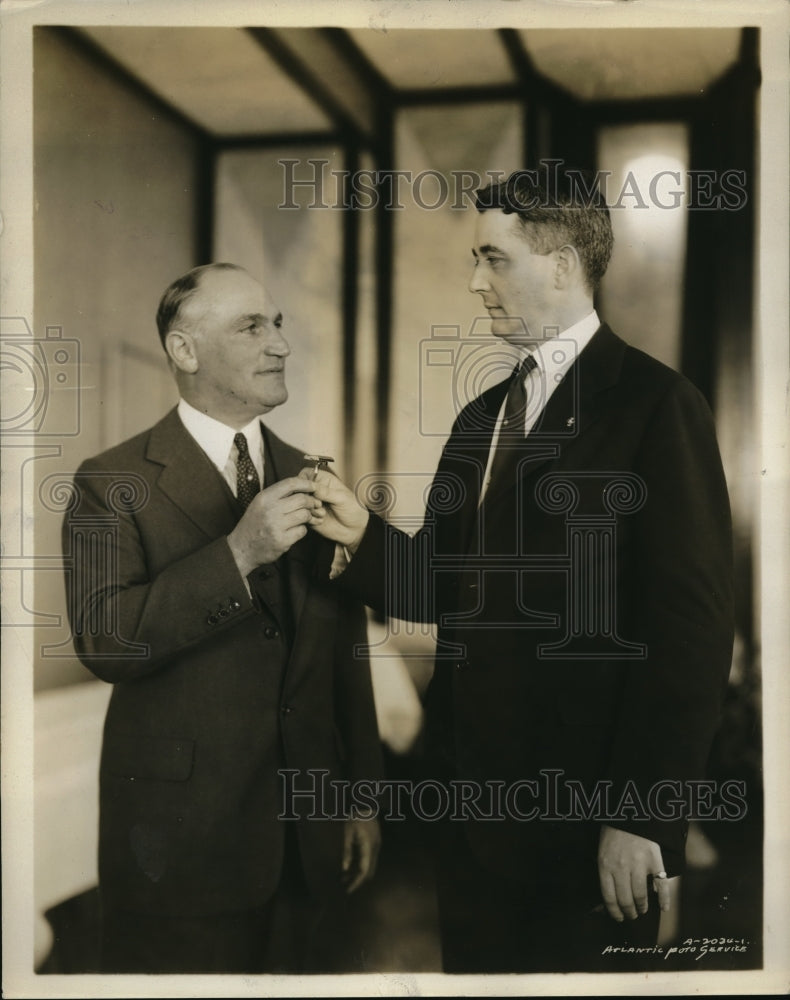 1929 Press Photo Milton Dammann and Frank Hartnett During Ceremony