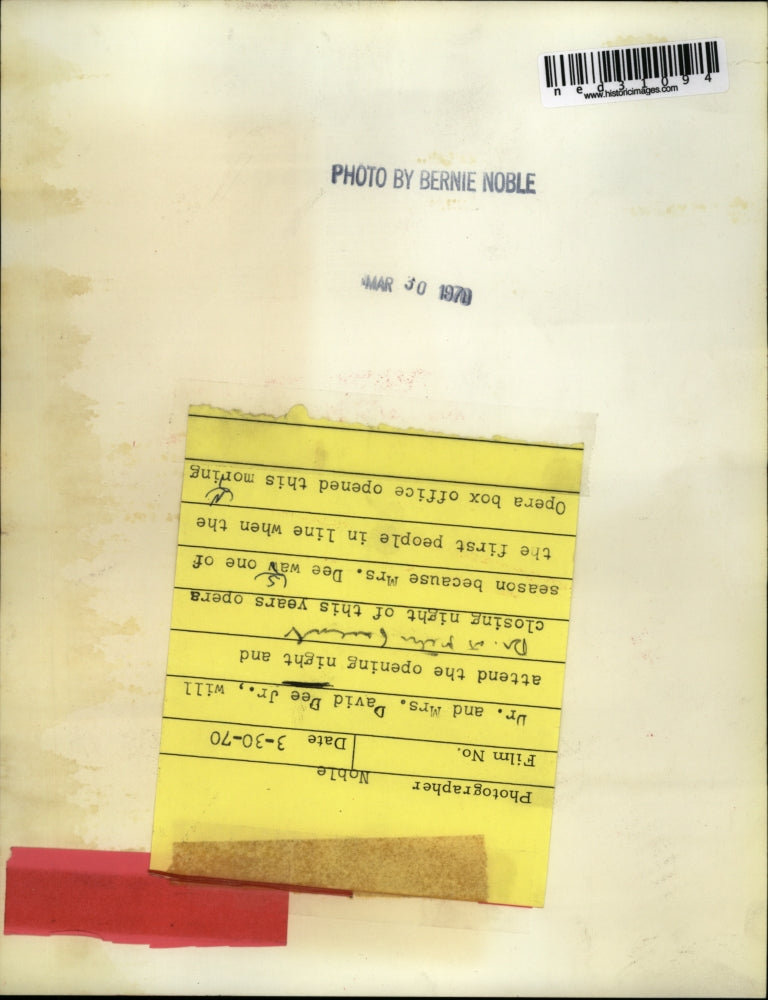 1970 Press Photo Dr and Mrs David Dee Jr will attend opening night and closing