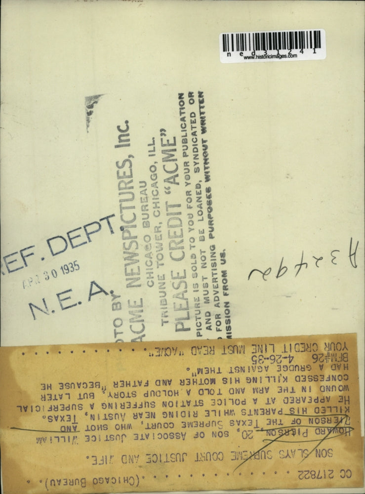 1935 Press Photo Howard Pierson at police station with superficial wound