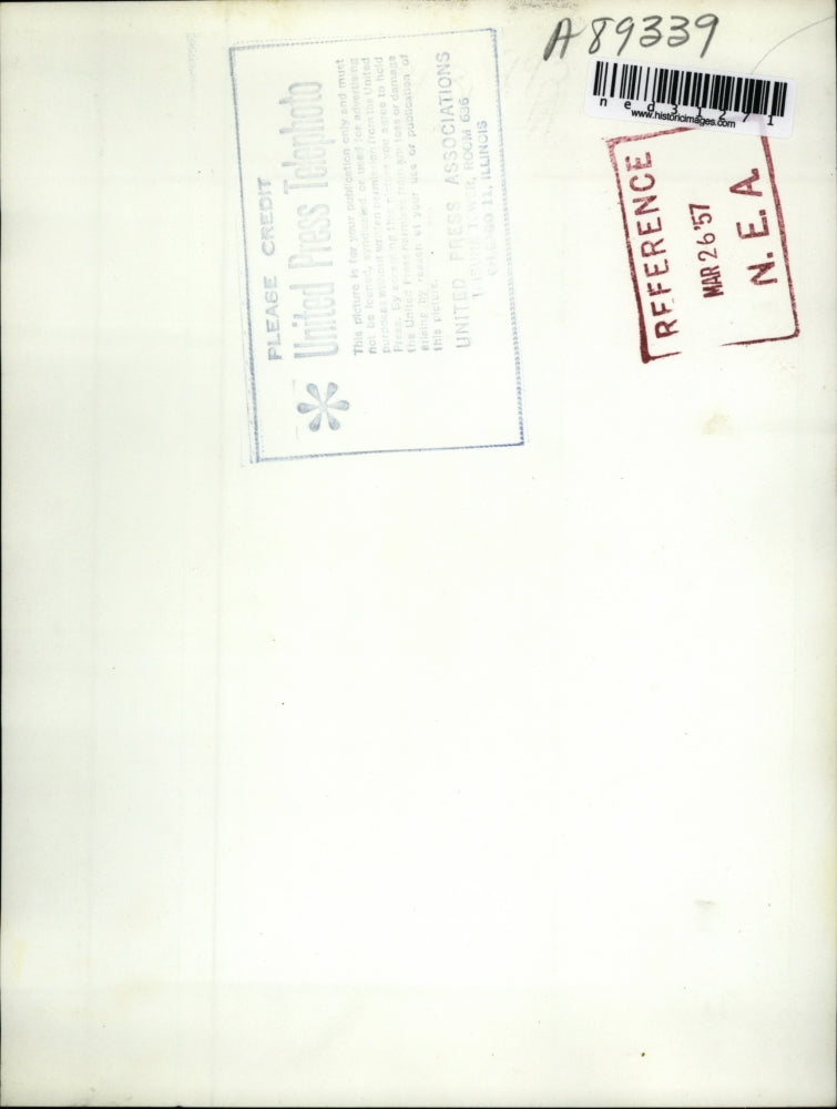 1957 Press Photo Danice D'Hondt on Liner to London - ned31271