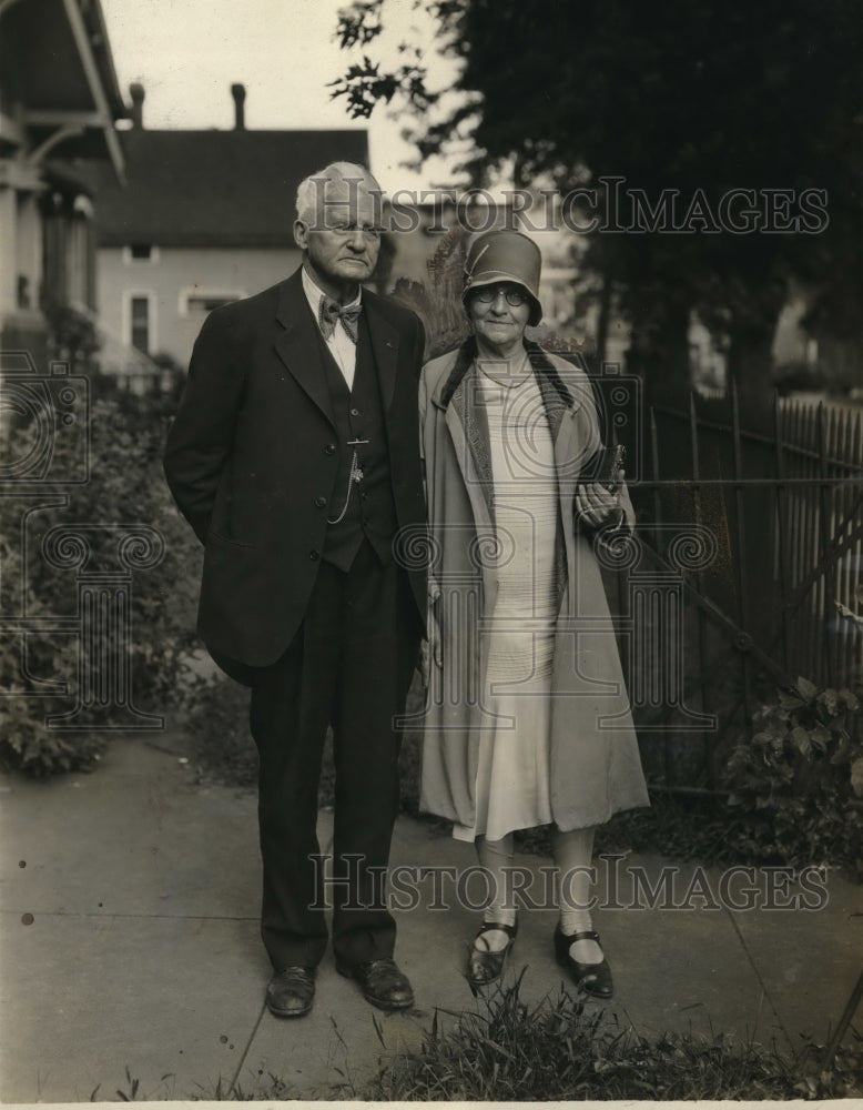 1929 Press Photo Mrs. Rachae Cameron and Mr. David De Lair get married