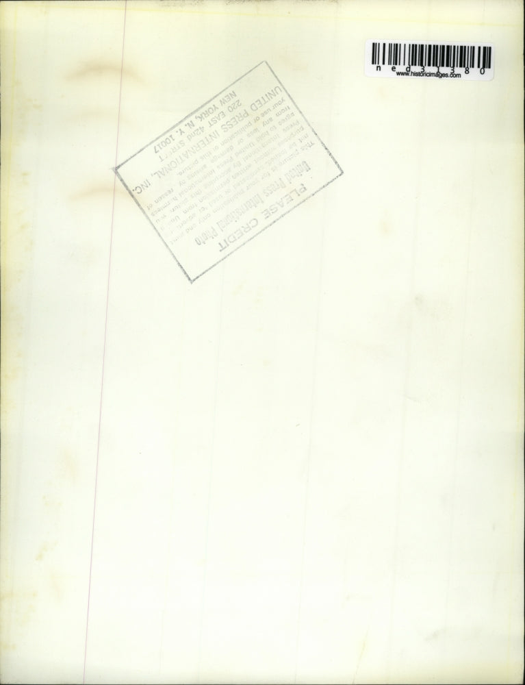 Press Photo Charles Wiggins and Michael McFadden taking apart a bomb in Newark