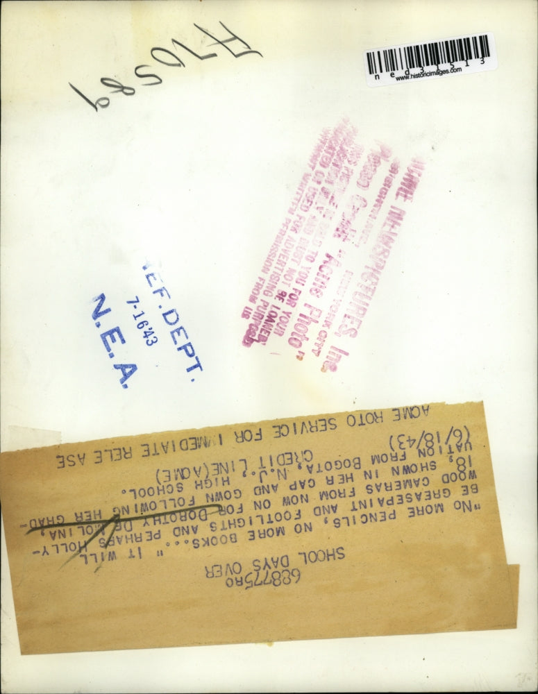 1943 Press Phoit will be greasepaint and footlight for Dorothy de Molina