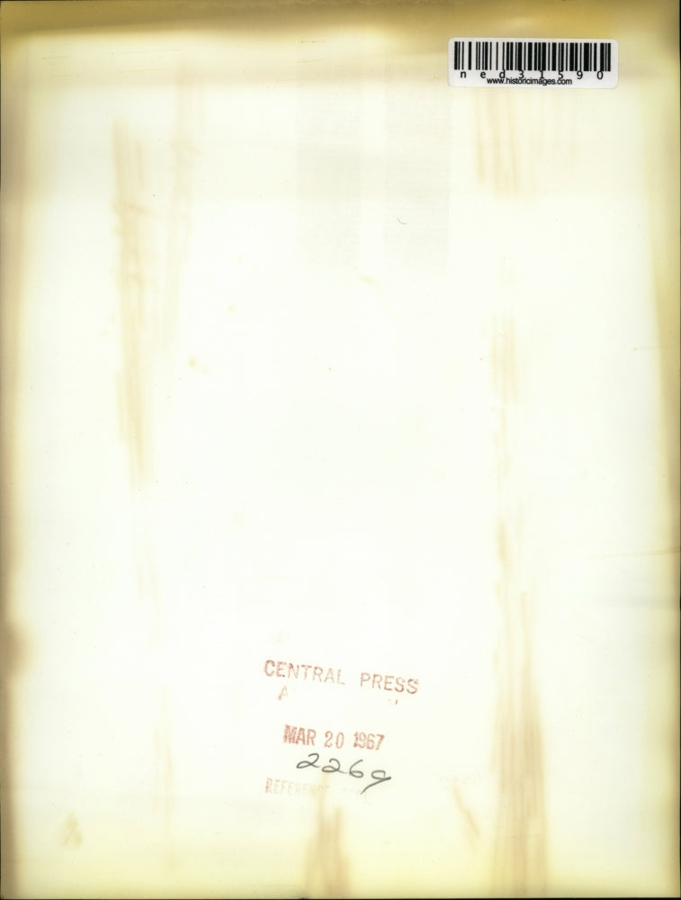 1967 Press Photo Pert Rosemary Dunaway was crowned America's Junior Miss.