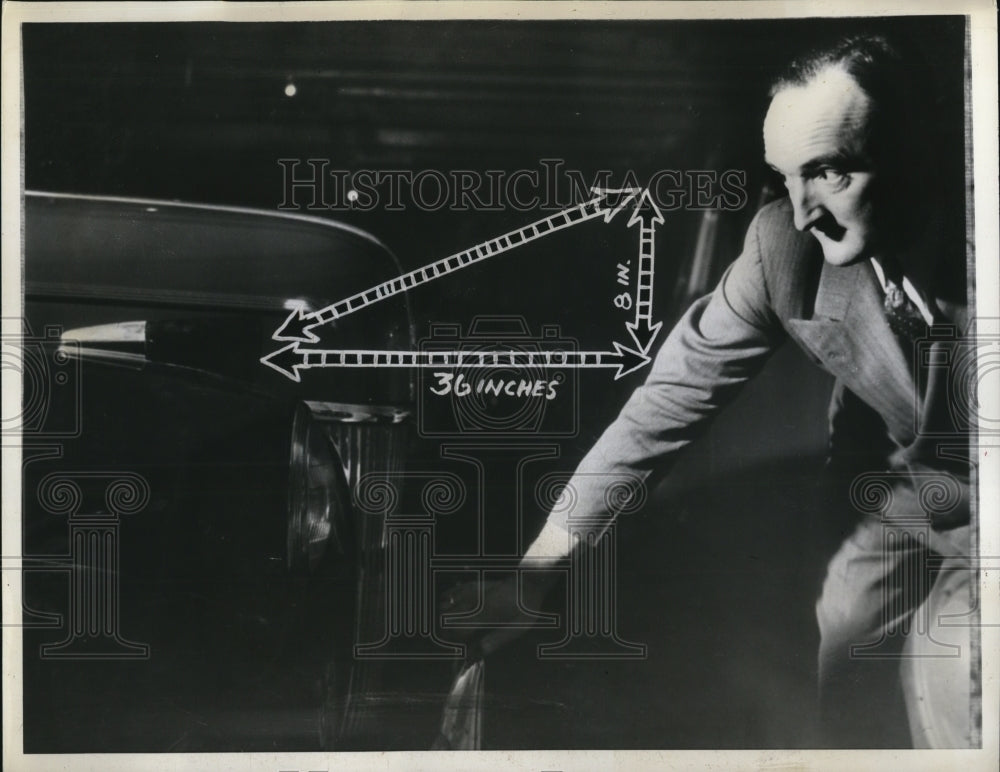 1943 Press Photo San Francisco Department Of Motor Vehicle Uniform Frank Gaddini