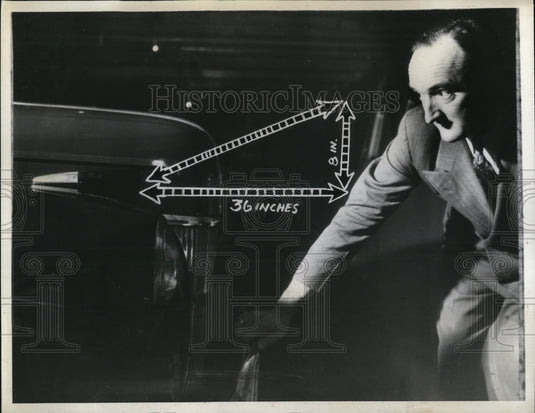 1943 Press Photo San Francisco Department Of Motor Vehicle Uniform Frank Gaddini