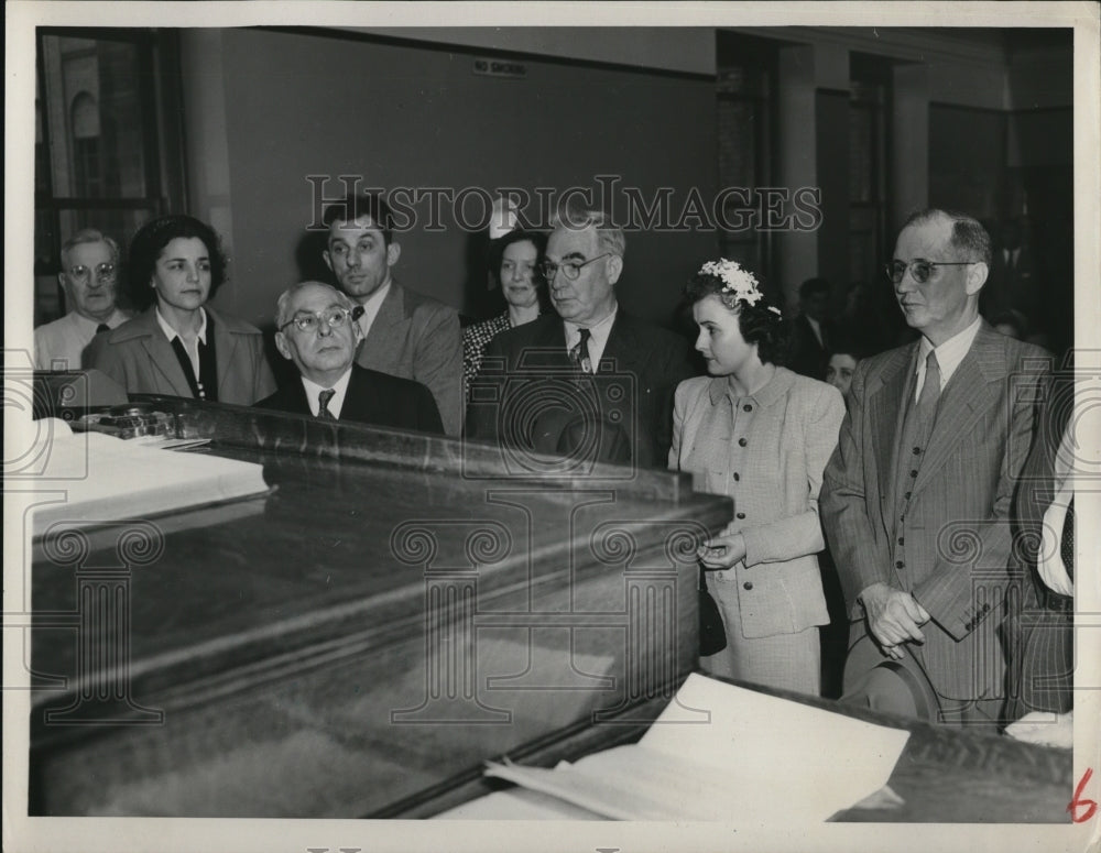 1951 Press Photo Cleveland Ohio Police Court Bernice Smey James B Fenwick
