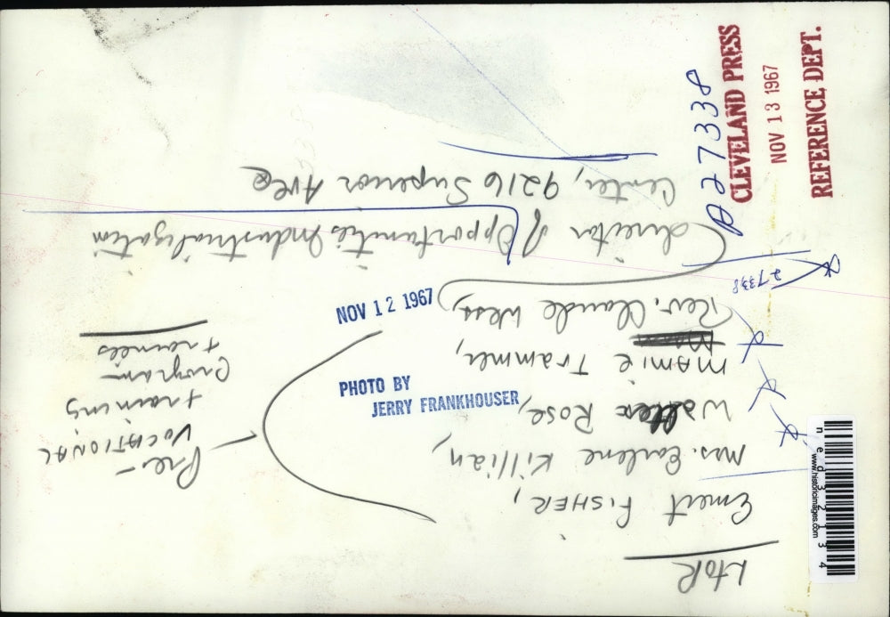 1967 Press Photo People Having A Meeting