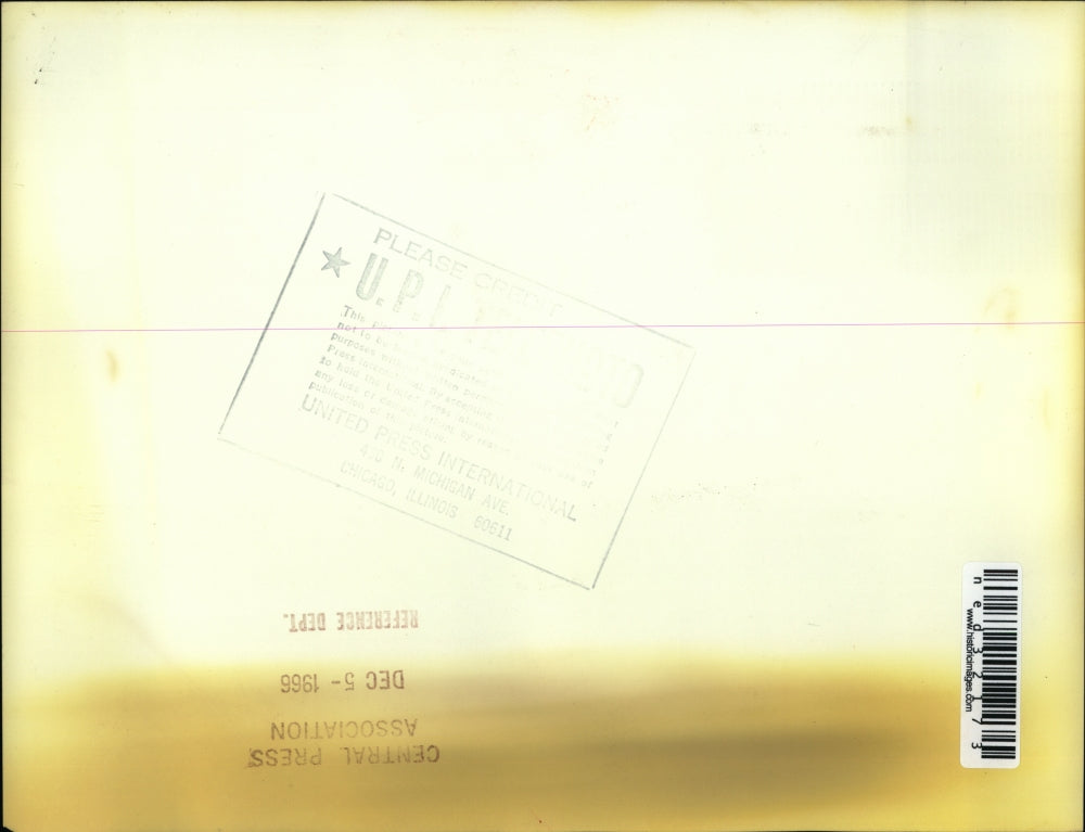 1966 Press Photo Niel Jahnke Pins Miss Wisconsin, Candy Hinz