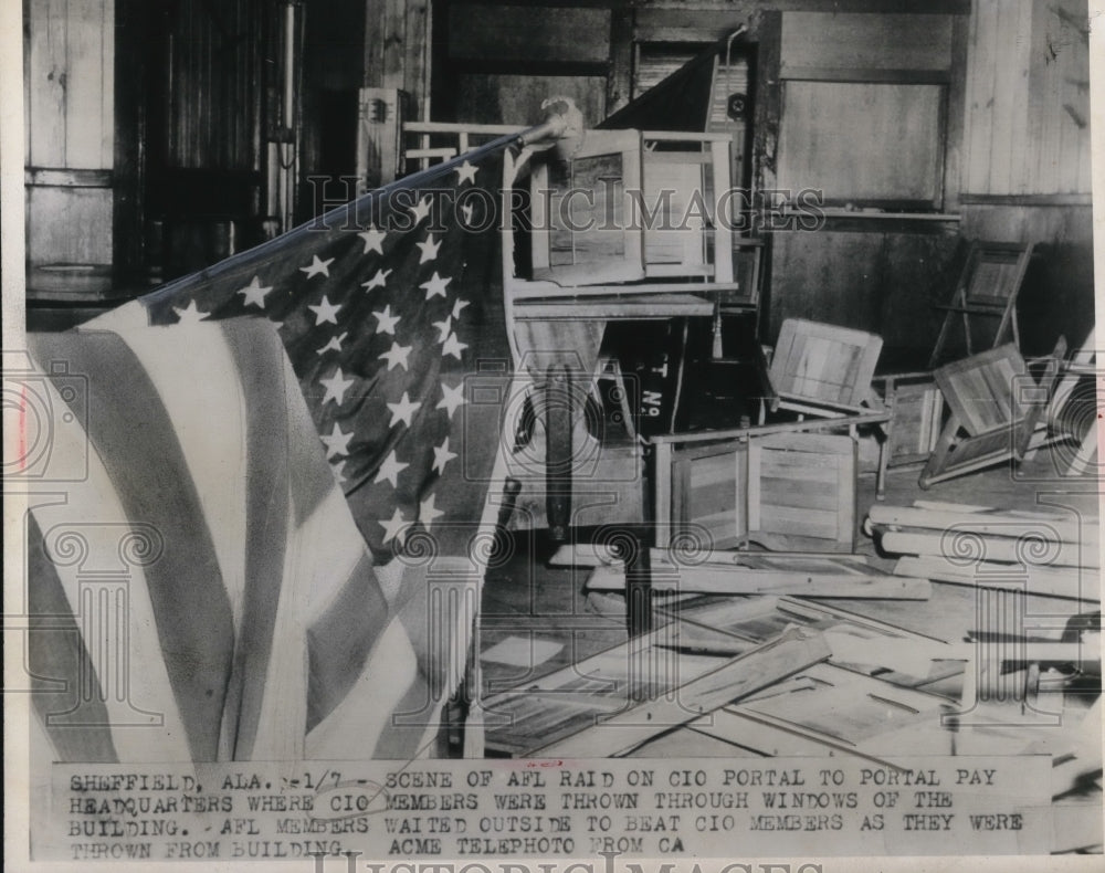 1947 Press Photo Scene Of AFL Raid On Cio Portal To Portal Pay Headquarters