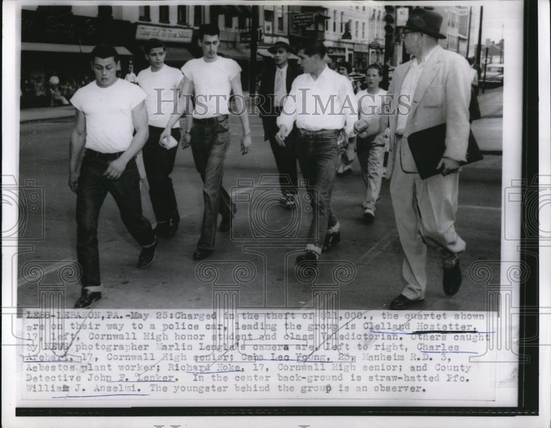 Load image into Gallery viewer, 1955 Press Photo Charged in the theft of $11,000 are on their way to police car

