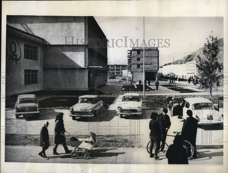 Load image into Gallery viewer, 1970 Press Photo Murek Tajikistan a city is growing at Murek location of Hydro
