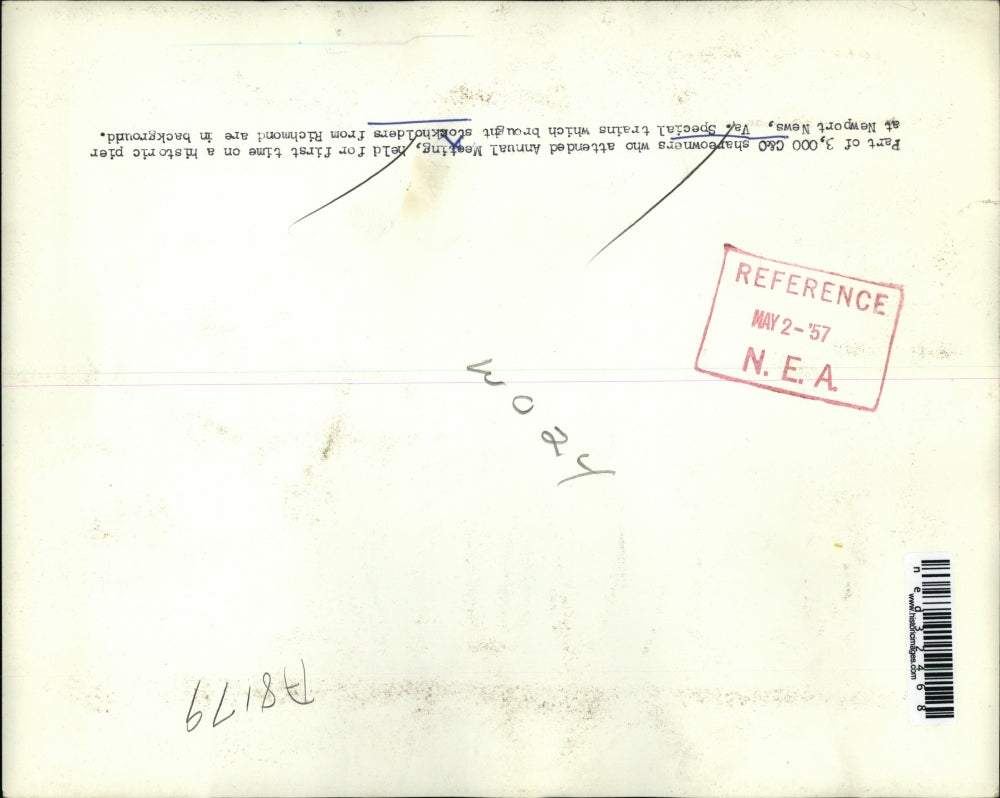 1957 Press Photo Part of the 3,000 C&O shareowners who attended Annual Meeting