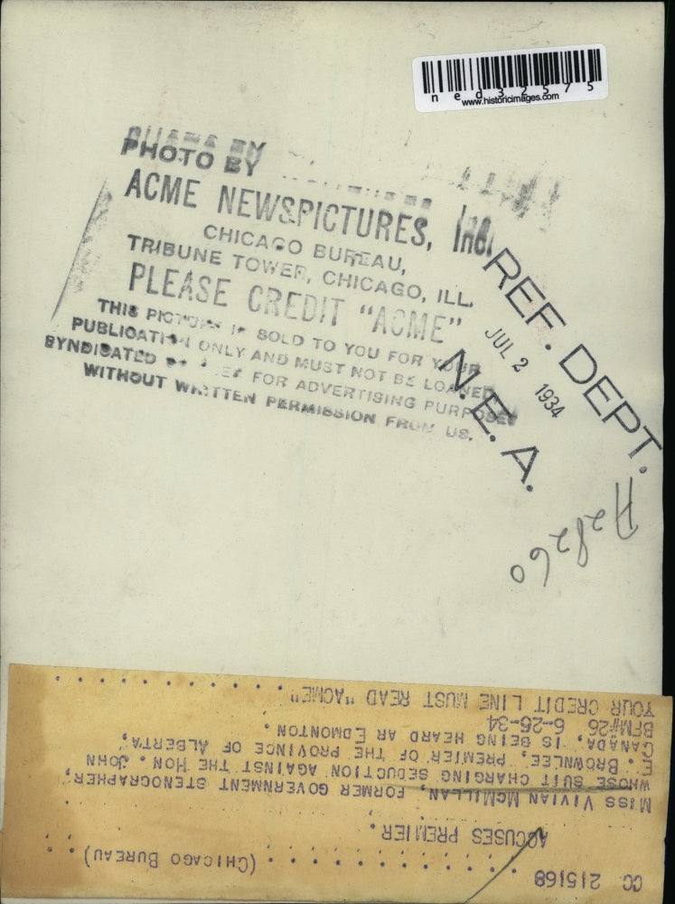 1934 Press Photo Vivian McMIllan former government stenographer whose suit