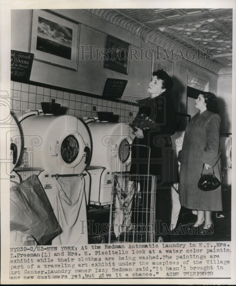 1949 Press Photo New York At the Redman Automatic Laundry Mrs. L Freeman and