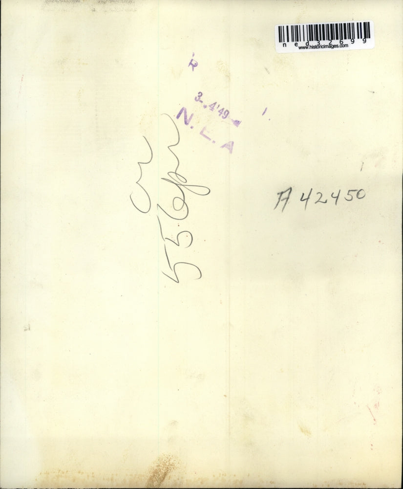 1949 Press Photo New York At the Redman Automatic Laundry Mrs. L Freeman and