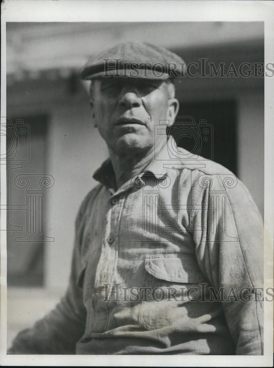 1933 Press Photo The Ice Breaker Jacob Ruppert has been ordered to leave