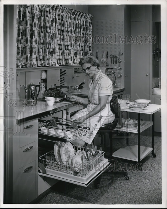 1956 Press Photo Dream kitchen has space saving table - ned32796