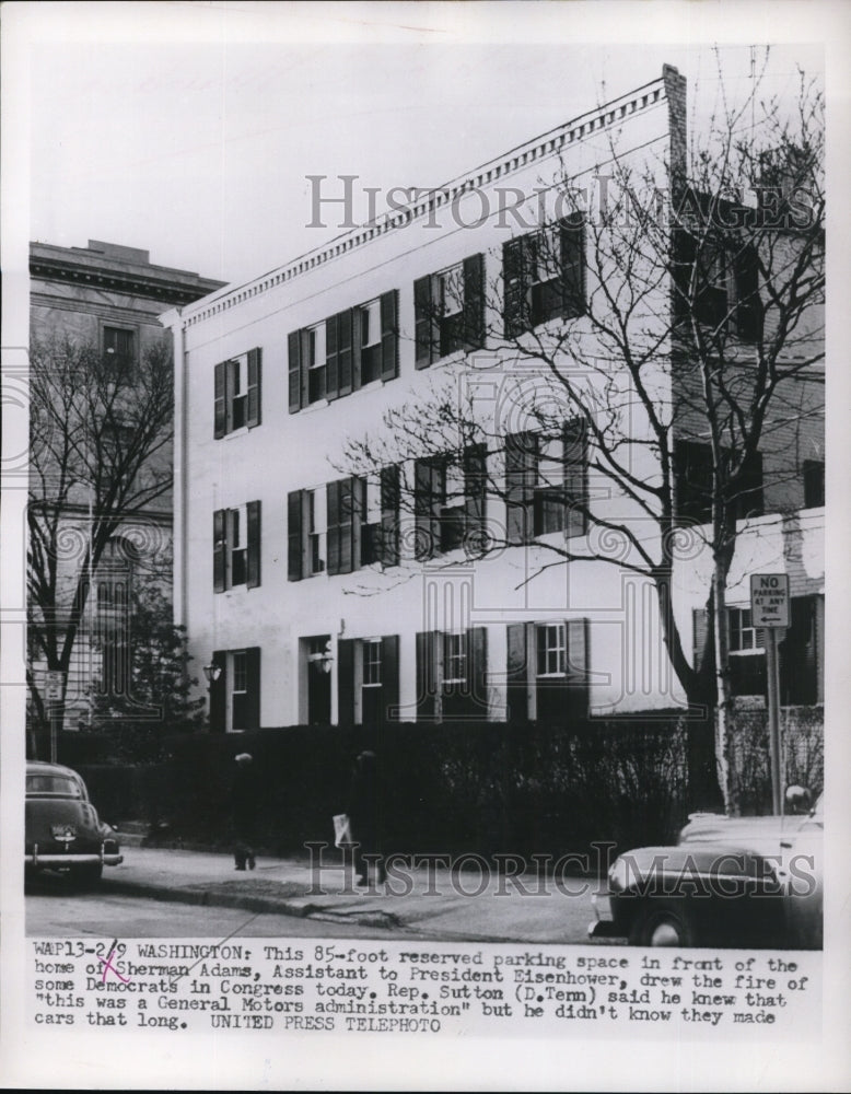 1958 Press Photo 85-foot reserved parking space in front of the home