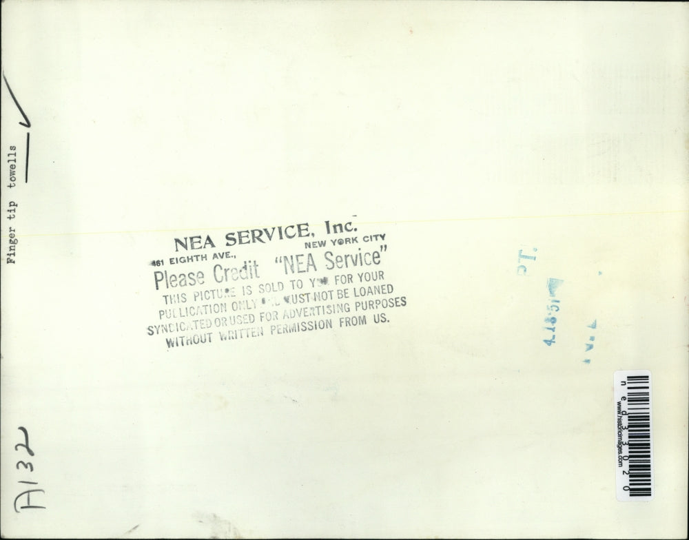 1951 Press Photo Finger Tip Towells