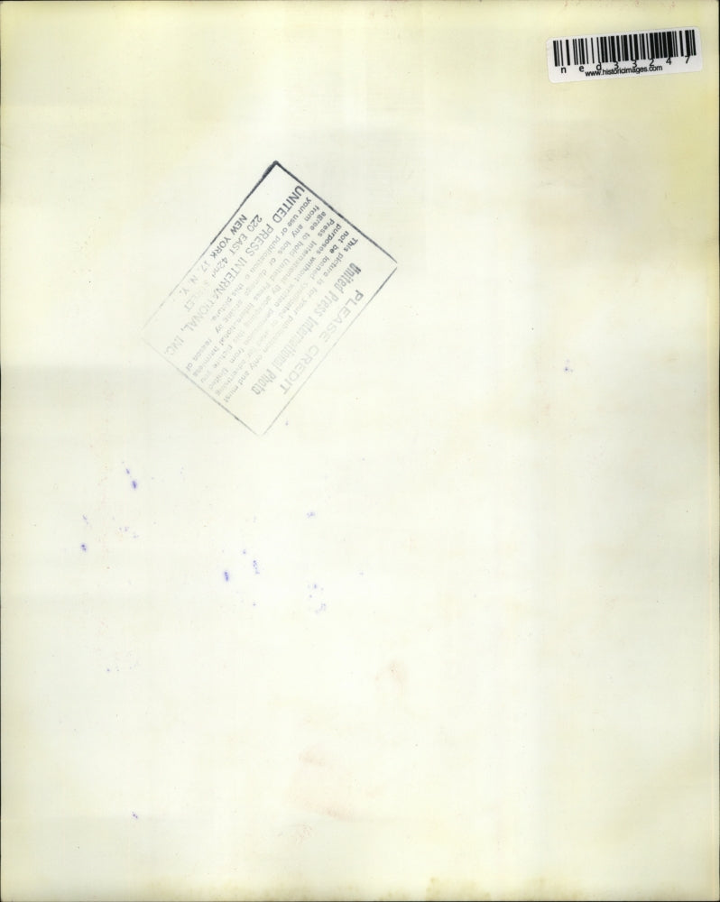 1973 Press Photo Detroit Auto workers from Chrysler form a picket line at the